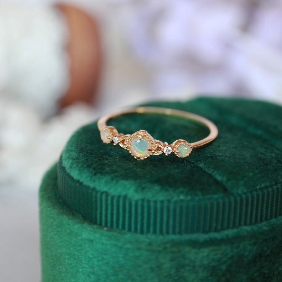 Japanese Style Mild Luxury Classic Hollow Style Ring